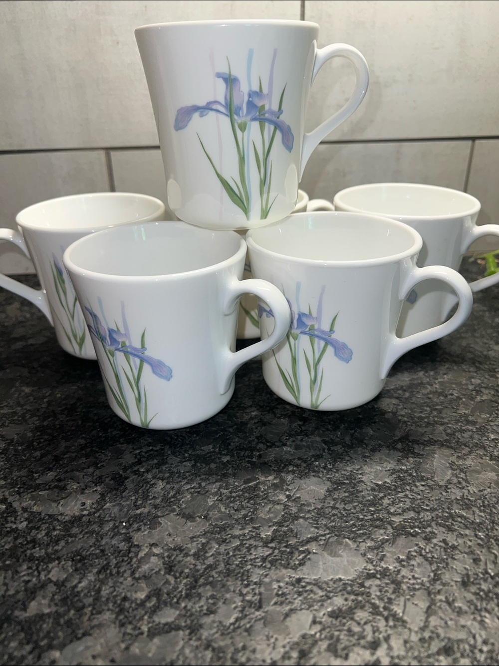 Corning made for Corelle 6 Shadow Iris coffee cups. In like new condition.